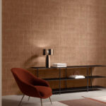 Arte Textura ignis Katan silk behang in kleur Tawny (11526A) - Interieur impressie