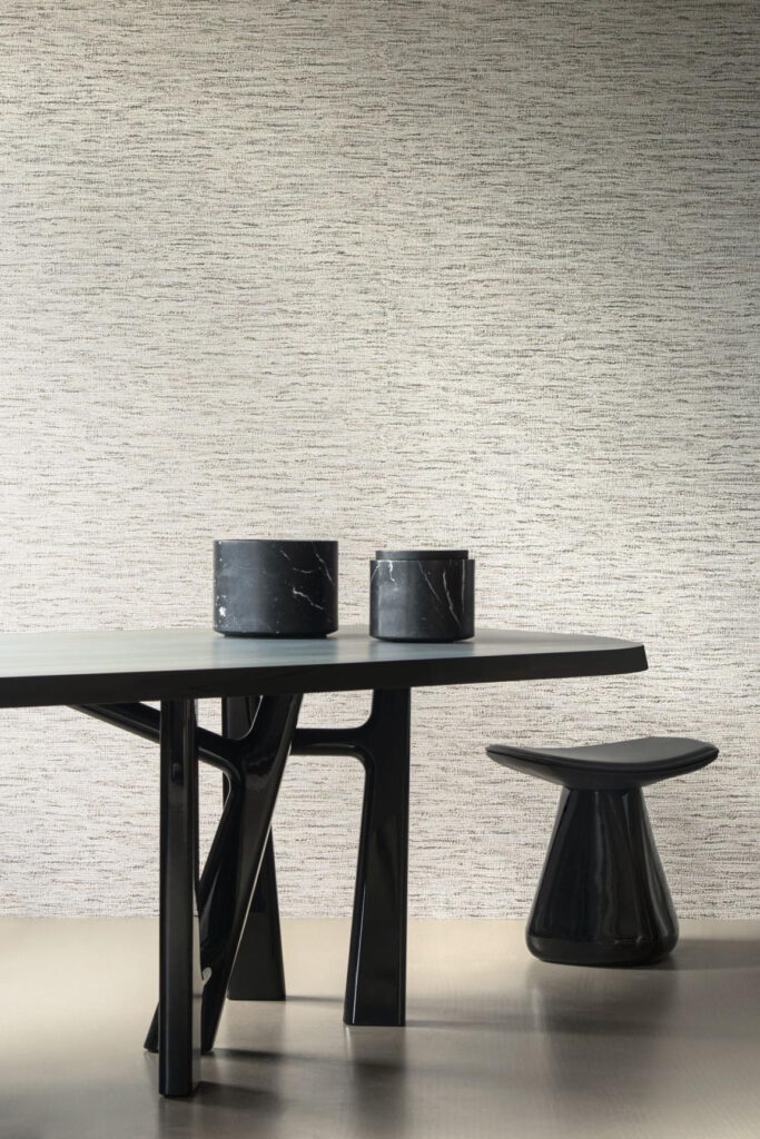 Arte Textura ignis Ritorto behang in kleur Shadow (33052B) - Interieur impressie