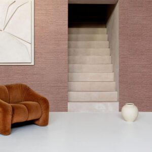 Arte Textura ignis Sombra behang in kleur Nutmeg (73547A) - Interieur impressie