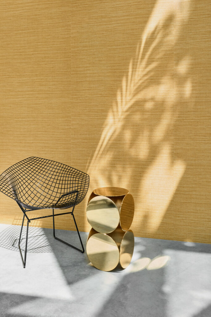 Arte Textura Lignes behang in kleur Ochre (40501A) - Interieur impressie