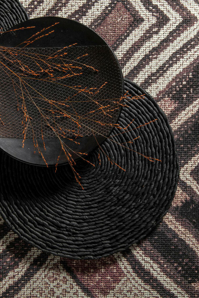 Arte Tribu Shoowa behang in kleur TRU29 (TRU29) - Interieur impressie