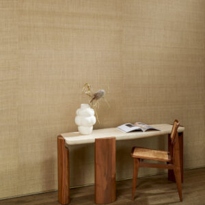 Arte Wild silk Ghicha silk behang in kleur Saffron (86549) - Interieur impressie