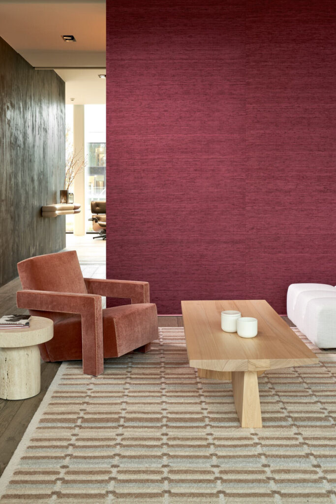 Arte Wild silk Pure silk behang in kleur Indian Red (86529) - Interieur impressie