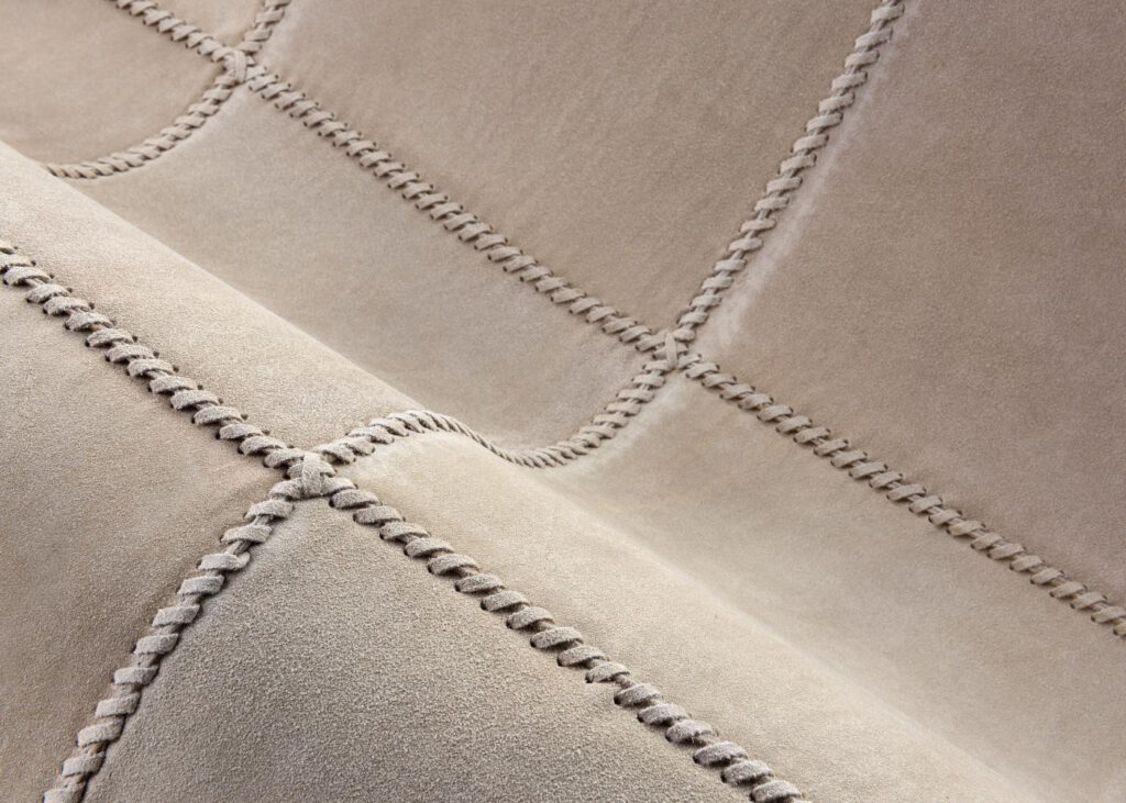 Arte Allures Reliure behang in kleur Greige (29210) - detail