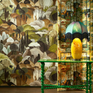 Arte Decors panoramiques Allombra dei cipressi behang in kleur Forest Walk (97501) - Interieur impressie