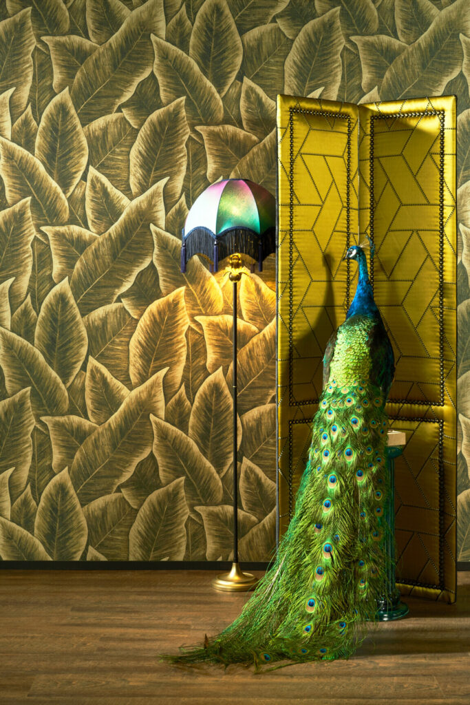 Arte Decors panoramiques Bird of paradise behang in kleur Gold (97571) - Interieur impressie