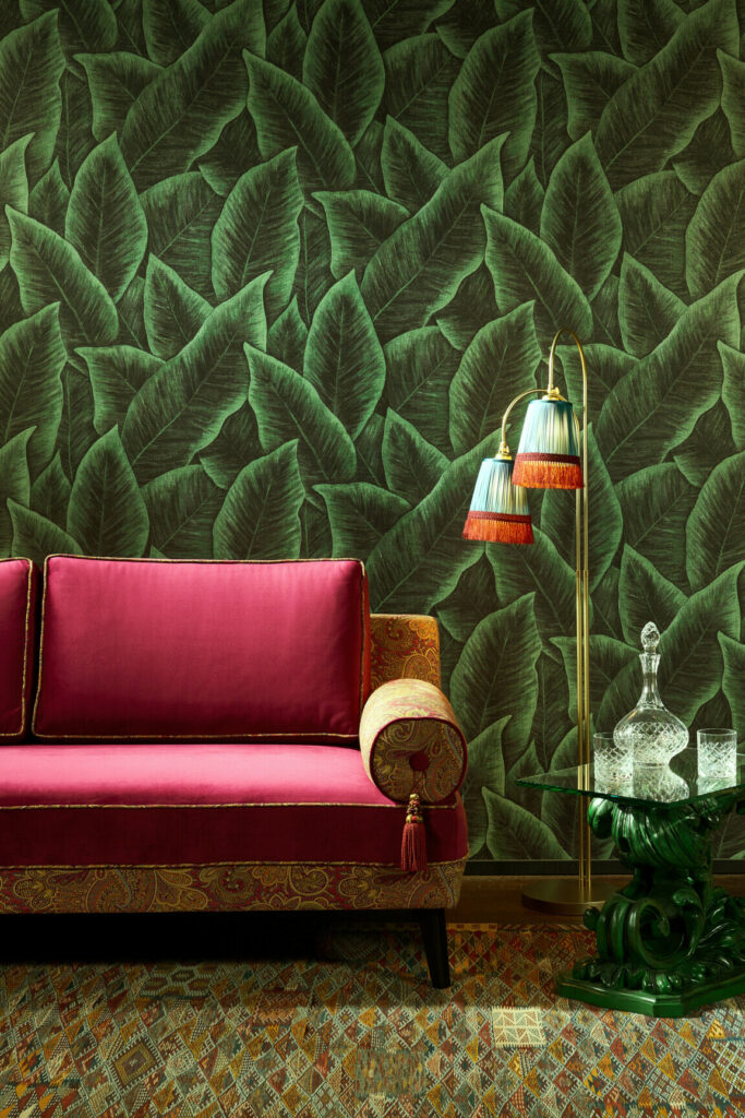 Arte Decors panoramiques Bird of paradise behang in kleur Emerald (97572) - Interieur impressie