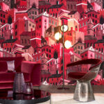 Arte Decors panoramiques Citta di castello behang in kleur Framboise (97682) - Interieur impressie