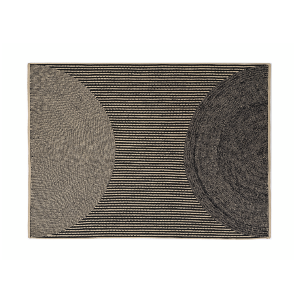 Product weergave van langwerpig zwart outdoor vloerkleed met halve cirkels : Elitis-Holiday-Black TA-116-82-04PP