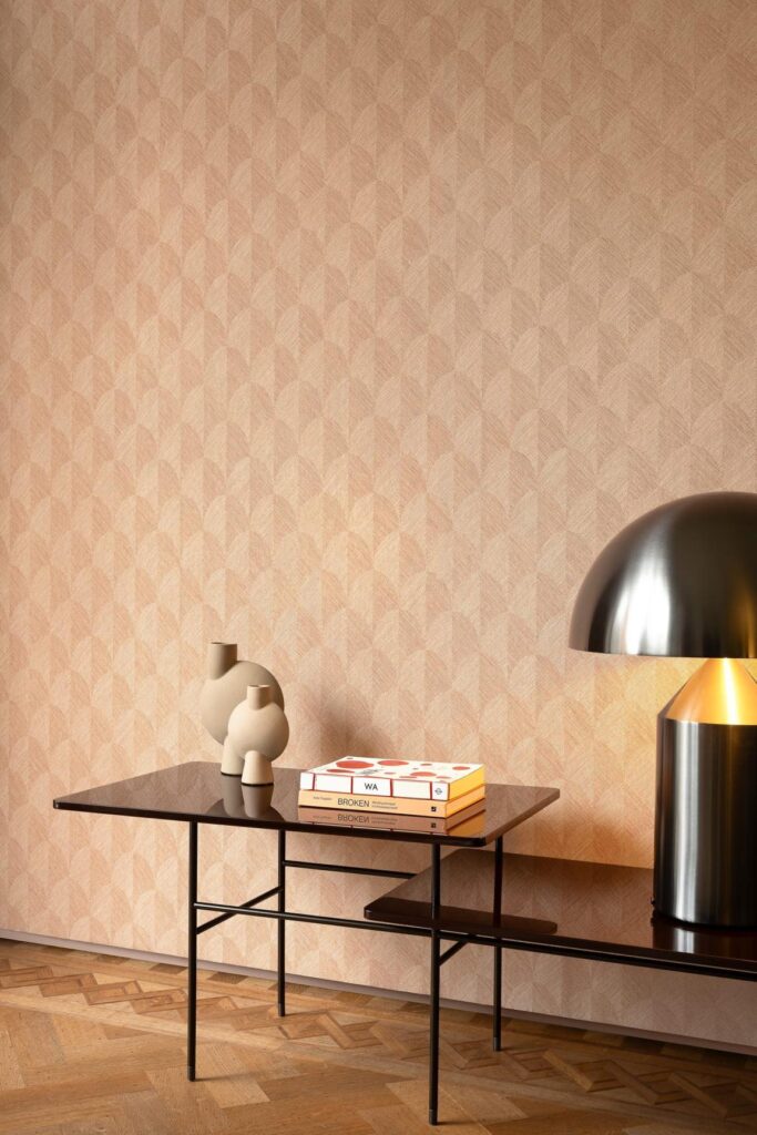 Arte Essentials Luxor Horus behang in kleur Blush (19436) - Interieur impressie