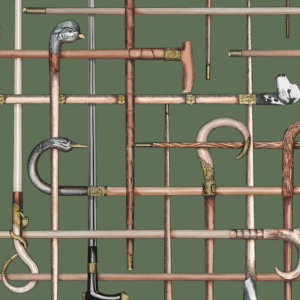 Illustratie van het Fornasetti-behang Bastoni geinspireerd op een sjaalprint met wandestokken in groen