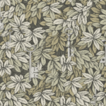 Fornasetti-behang met mos groene bladeren, en verborgen sleutels tussen het gebladerte.