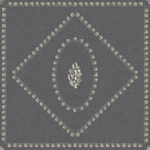 Illustratie van Fornasetti-behang Conchiglie een geometrisch patroon met schelp details in zwarte en zilver