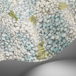 Illustratie van Fornasetti-behang Ortensia met een gedetailleerde tekening van de Ortensia bloemen in pastel kleuren