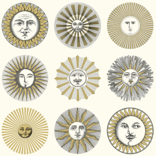 Illustratie van Fornasetti-behang Soli met zonnetjes in goud en creme kleur