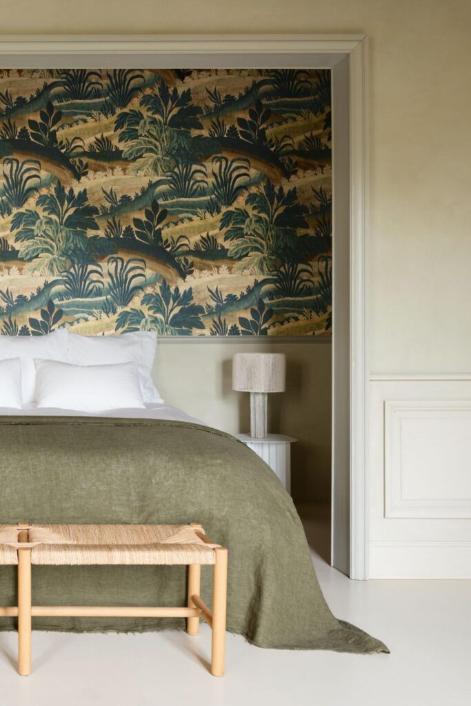 Arte Les Tapisseries Collines behang in kleur Indigo (97900) - Interieur impressie