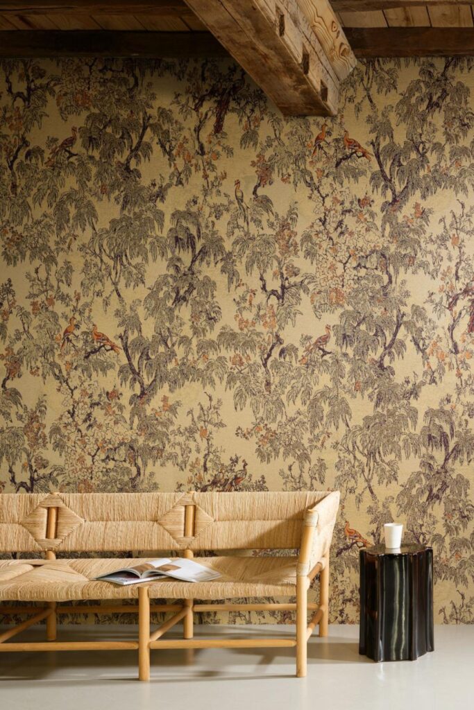 Arte Les Tapisseries Ramage behang in kleur Spicy Beige (97830) - Interieur impressie