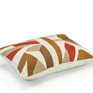 Zijkant kussenhoes met geborduurde lijnen in rood Elitis morning-co-272-25-02