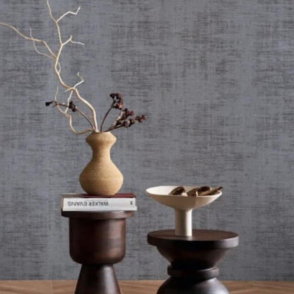 Interieur weergave met het behang CASAMANCE - Le Velours 2 Johara 74392820 in de kleur Acier