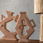 Interieur weergave met het behang: CASAMANCE - Le Velours 2 Johara 74395166 in de kleur Gris cendre