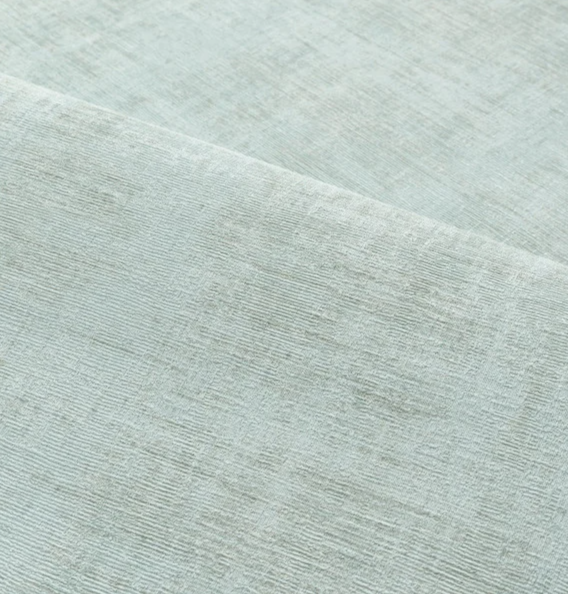 Detail van het CASAMANCE - Le Velours 2 Johara 74395880 behang in de kleur Opaline