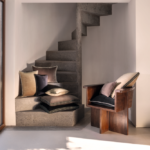 Interieur setting velours kussen Elitis CO 226-76-03 met passement