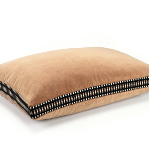 Noisette velours kussen Elitis CO 226-79-03 met passement