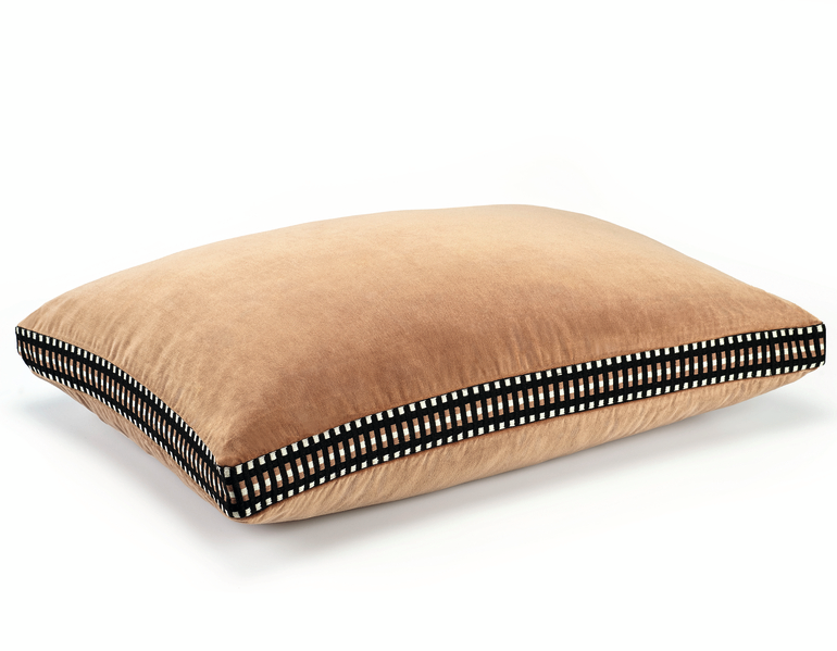 Noisette velours kussen Elitis CO 226-79-03 met passement