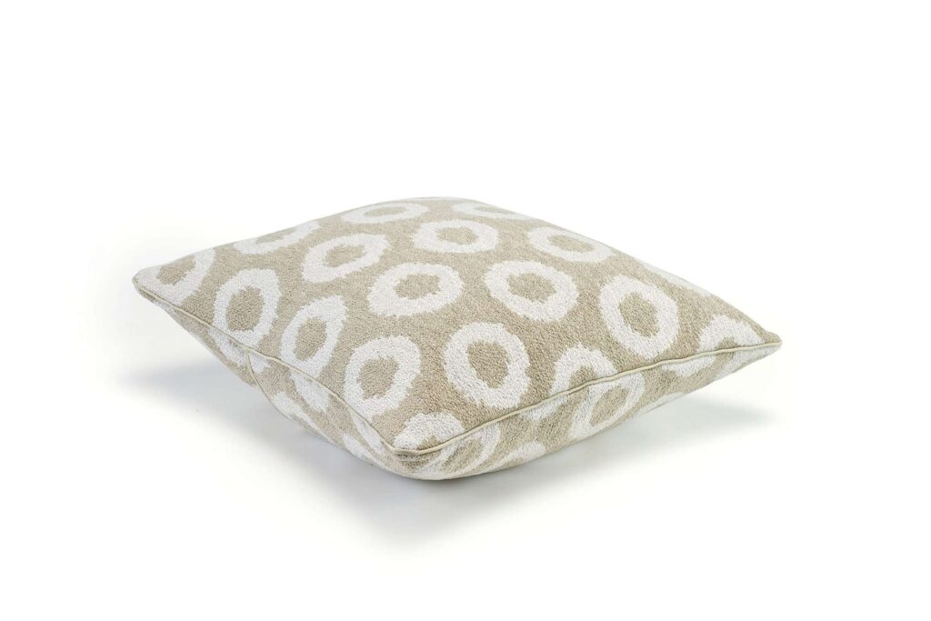 Beige kussen Elitis-mirage-co-267-03-01 met cirkel patroon