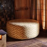 Poef met okergele patchwork stof Elitis hiroko-katsura-ja-008-21 Sous la luminière des mains