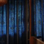 Gordijnen van de stof Elitis Onomichi Kana LZ 916-47 de kleur blauw: Poussière d'encre