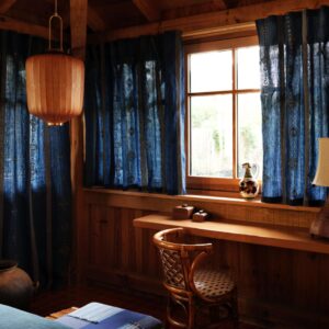 Gordijnen van de stof Elitis Onomichi Kana LZ 916-47 de kleur blauw: Poussière d'encre