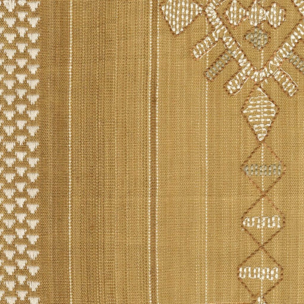 Product weergave van de stof Elitis Onomichi Kana LZ 916-70 in de kleur beige: Le chant du sho s'élève