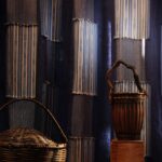 geblokt gordijn van Elitis onomichi-mitsumi-stof cn-013-47 in de kleur Sur les rives de nuit