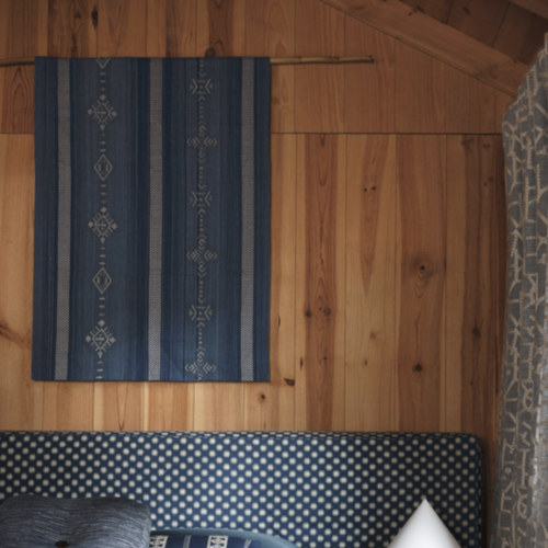 Stof paneel van de stof Elitis Onomichi Kana LZ 916-47 de kleur blauw: Poussière d'encre