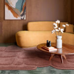 sfeer van het rode organische vloerkleed Abstract Maya ASO1634189 Rust Organic 16