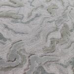 detail weergave van het grijze vloerkleed van Limited Edition Arabesque_High_AARH20337_Dawn_Rectangle