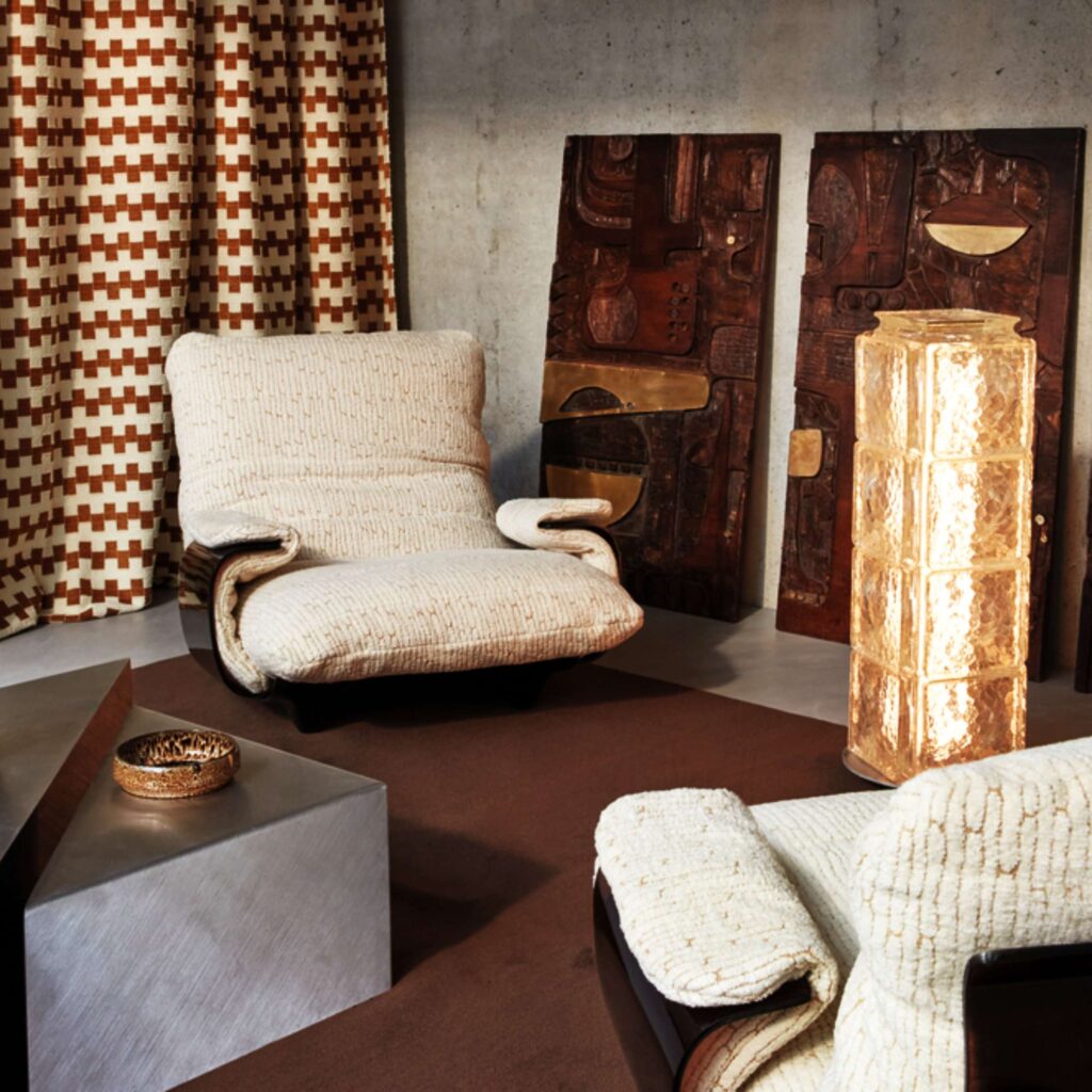 Fauteuil met de stof Elitis-moderna-breuer-ja-012-20 in de kleur Le jour glisse au sol