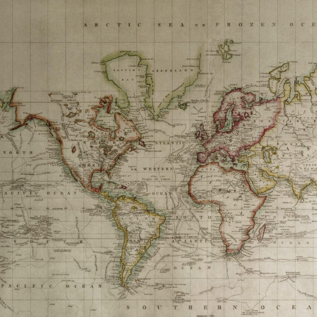 Product weergave van het Andrew Martin Latitude Wereldkaart behang