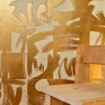 Interieur weergave van het Elitis-gestes-mesure-lp-1154-90 behang