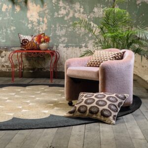 Elitis vloerkleed Kool rond black sfeer