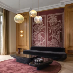 Interieur met Arte Mysuru Nilaya panoramabehang in rood, kleur Bordeaux (35453)