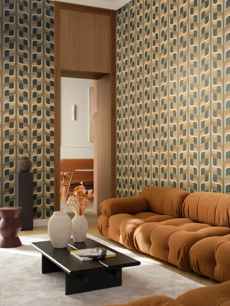 Interieur met Arte Senah Filara behang in groen, kleur Mossy Loom (55150)