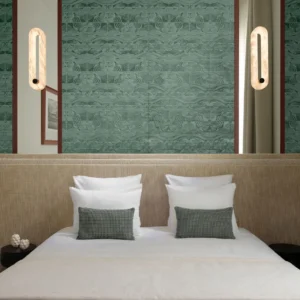 Interieur met Arte Senah Lumera behang in groen, kleur Emerald (55162)